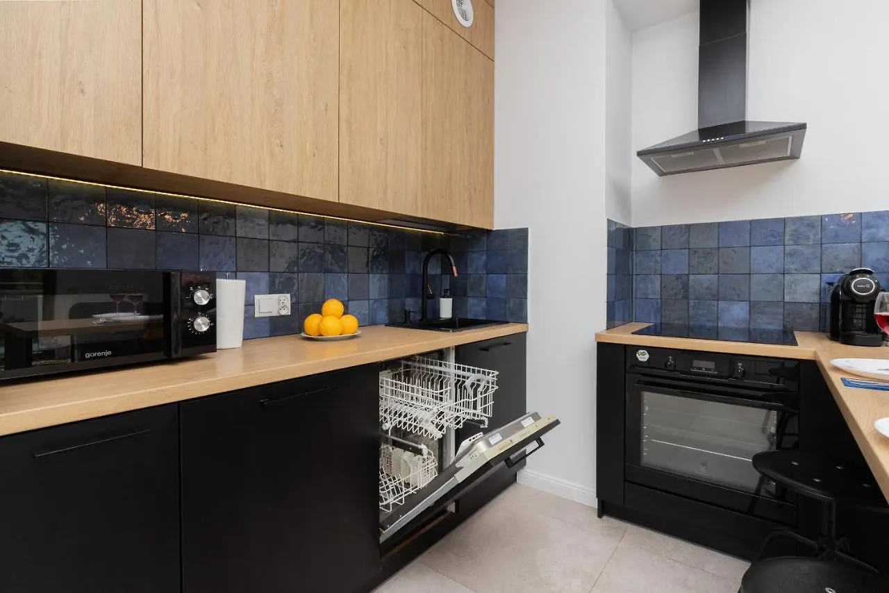 Modern Apartment With Balcony By Noclegi Renters Gdansk